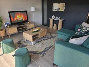 Sandton Splendid Apartment 510 Power Backup Water Backup