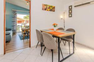 Apartment Semak