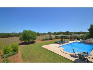 Countryside Villa & Garden