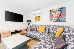 Modern apartment in Glifada