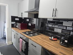 30mins from Alton Towers - Panama Apartments Lodge