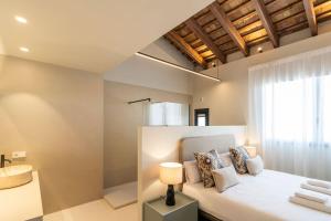 VLC Host - Martí Apartments