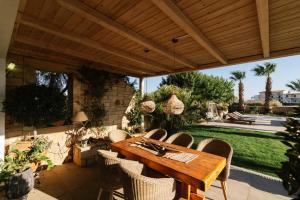 Villa FOS Seaside Villa with Private Pool