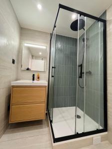 Nice Flat in West Paris, near Seine