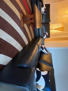 Chambre Privee ORY à coté de lAeroport de Paris Orly dans un appartement