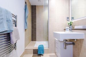 Elegant 2BR City Flat near Northern Quarter