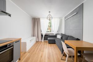 Saska Kępa Grey Harmony Apartment by BookingHost