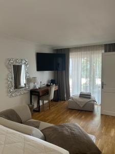 Hotels Le Mas Angelussi - Le Clos du Soleil : photos des chambres