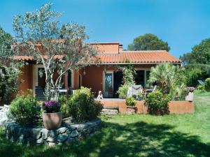 Holiday Home in Fréjus near Sea and Lake