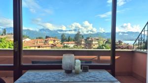 Sunset Lakeview Small Paradise