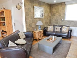 Chalets Chalet in Raon-l'Etape near Lake : photos des chambres