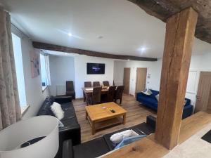 4 BedroomEn suite Central Townhouse Ideal for Groups