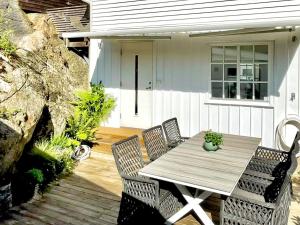 8 person holiday home in ELLÖS