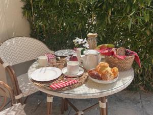 Mas de la Calade Bed & Breakfast