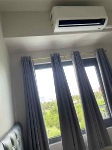 10 minutes from MOA - Cozy Condo with Hot Shower & Balcony