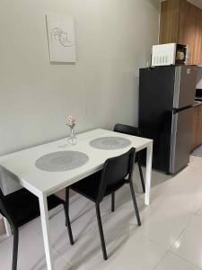 10 minutes from MOA - Cozy Condo with Hot Shower & Balcony