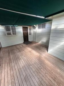 Cozy Single Room in House with Large Garden - KV5