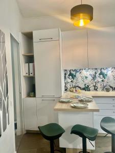 Appartements Luxury Garden 3P Apt Near Arc de Triomphe 2 Patios : photos des chambres