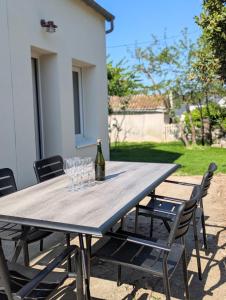 Maison Dahouët en bord de mer- Grand Jardin clos