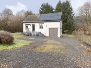 Cozy Family Cottage in Érezée