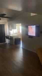 Oasis Home near Rancho Vista