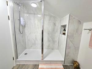 One Bed Holiday Home in the Heart of Inverness