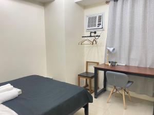 Cozy Room in Modern Paraaque Condo with 2 Bedrooms