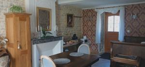 B&B / Chambres d'hotes Domaine Aux Leopards Normands : photos des chambres