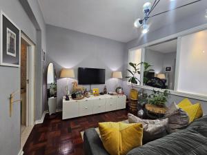 Colourful Ground Floor Gem