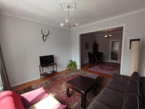 Top Center Apartment 7