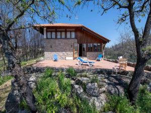 Mansion in Dão Valley by River Beach