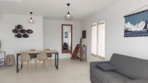Appartements Duplex T3 neuf de 4 a 6 personnes 5 min a pied du centre et de la plage : photos des chambres