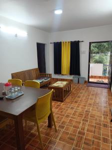 Osprey individual Cottage