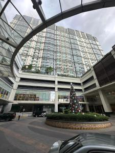 2BR Condo in Makati- Good for 6!