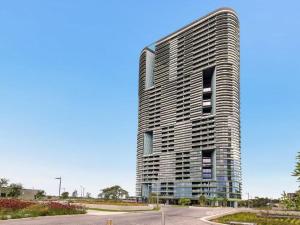 Bright and Spacious 2BR Apartment in Olympic Park