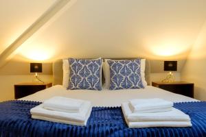 Magnolia 5 Luxury with AC Metro Downtown Porto