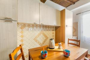 GuestHost - San Giorgio Tiny Gem near Ponte Vecchio