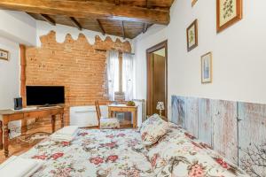 GuestHost - San Giorgio Tiny Gem near Ponte Vecchio