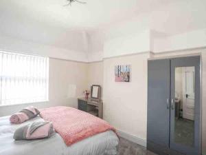 Beeches, 5 bedroom house with hot tub