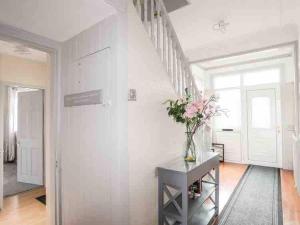 Beeches, 5 bedroom house with hot tub