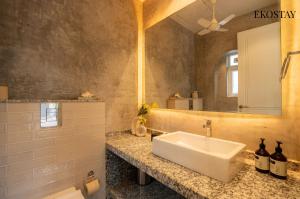 EKOSTAY - Velvet Goose Villa