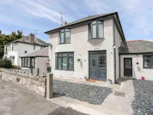 Beeches, 5 bedroom house with hot tub