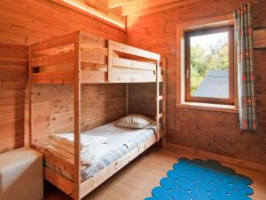 Villa in Freyneux with Garden