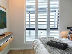 Wavescapes Bayview Bliss