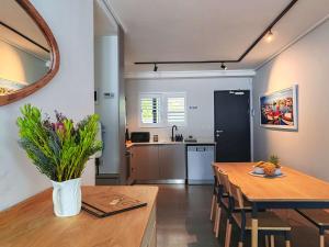 Wavescapes Bayview Bliss