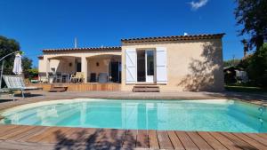 Villas Villa au calme a proximite des commodites piscine privee : Villa 3 Chambres