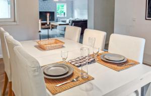 Stunning Home In Asarum With Wifi