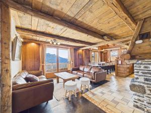 Appartement skis aux pieds 160m² pour 14 pers, 5 ch, parking, cheminée, WiFi - FR-1-398-681