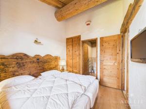 Appartement skis aux pieds 160m² pour 14 pers, 5 ch, parking, cheminée, WiFi - FR-1-398-681