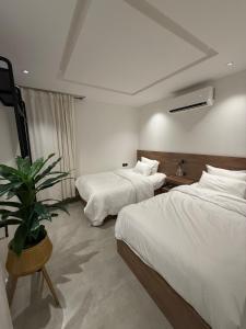 شقة مودرن ثلاث غرف نوم وصالة